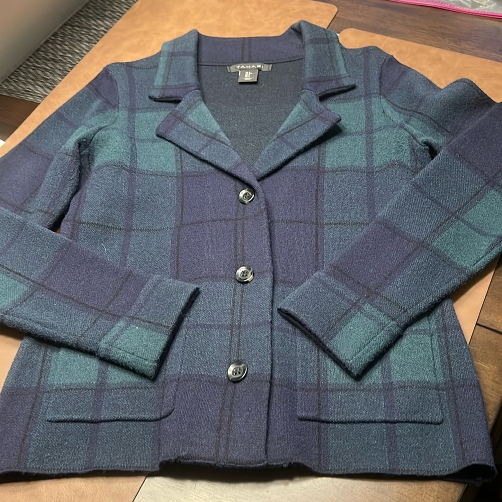 TAHARI TARTAN PLAID WOMENS BLAZER JACKET SWEATER SMALL BLUE NAVY GREEN BLACK